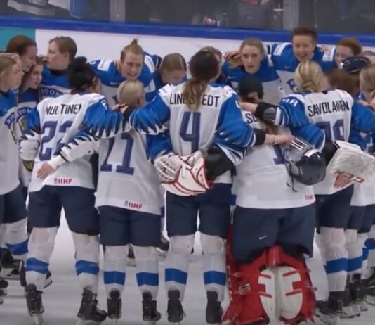 Naisten MM-kisojen otteluohjelma Naisleijonien kentälliset Naisleijonat olympialaisiin Pasi Mustonen Suomen kentälliset Naisleijonat joukkue Jääkiekon naisten MM-kisat Tshekki