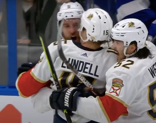 Anton Lundell avausmaali NHL