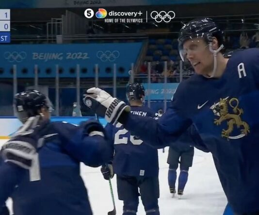 Leijonat mitalipeleihin Leijonien joukkue