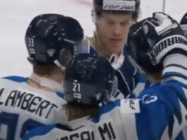 Suomi - Sveitsi Suomen kentälliset Nuoret Leijonat Nuorten Leijonien kentälliset Nuoret Leijonat Antti Pennanen