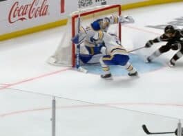Kenttämestarin erikoinen Viktor Arvidsson käytti tilanteen hyväkseen