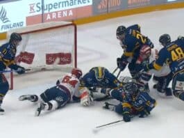 Henri Ikonen poikittainen maila Otto Paajaseen