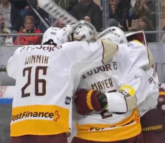 Robert Mayer tekee maalin