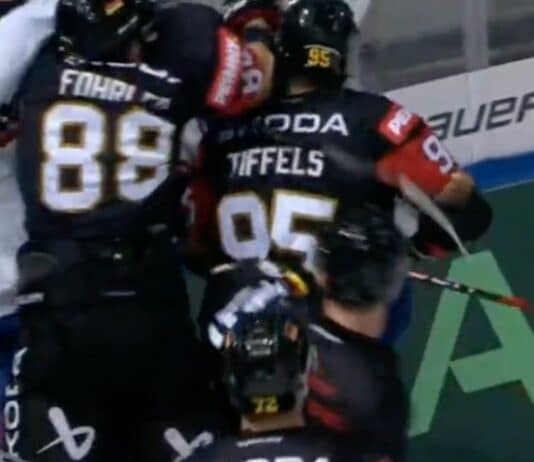 Alex Tuch