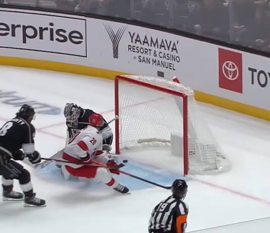 Sebastian Aho Carolina Hurricanes - Pallomeri.net