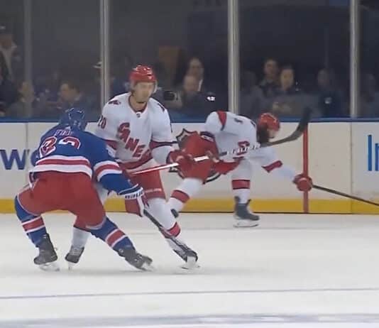 Sebastian Aho polvitaklaus
