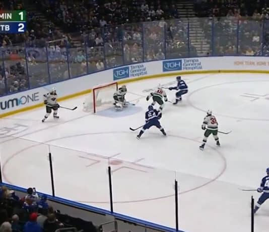 Waltteri Merelä Tampa Bay NHL-uran avausmaali